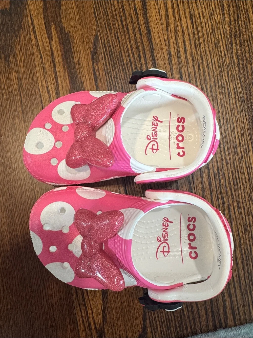 CROCS Pink & White Minnie Bow Clog Sandals